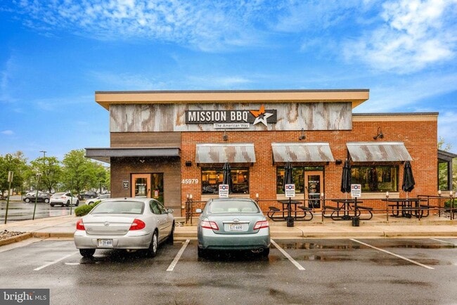 Building Photo - 20941 Bluebird Sq