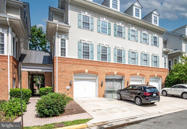 Building Photo - 8984 Harrover Pl