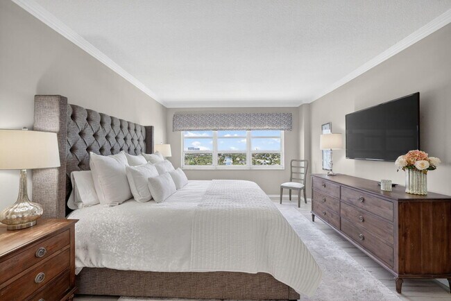 Building Photo - 2500 E Las Olas Blvd