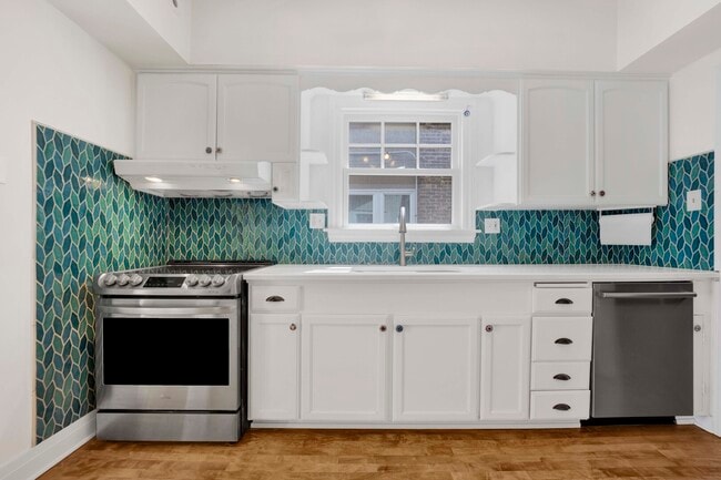 Building Photo - 636 S Euclid Ave