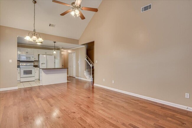 Building Photo - 140 Grove Landing Ct