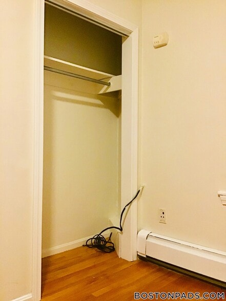 Building Photo - 10 Wait St