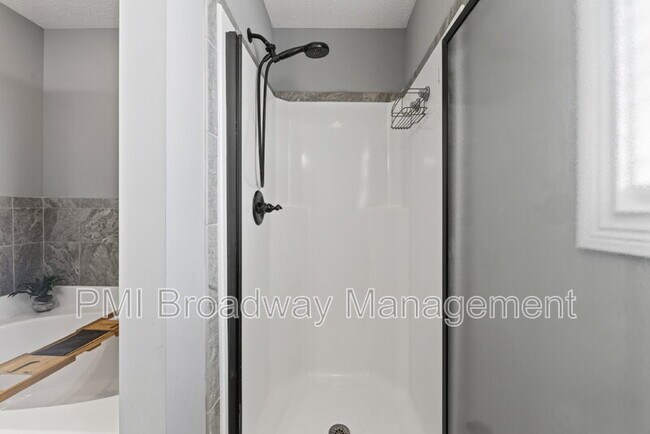 Building Photo - 1259 Eagle's View Dr