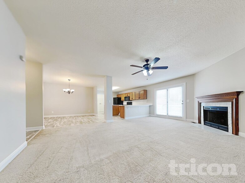 Building Photo - 353 Canter Ct NW