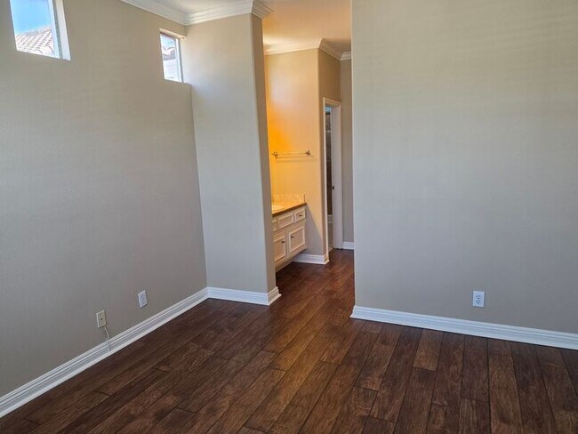 Building Photo - 28436 Yosemite Dr