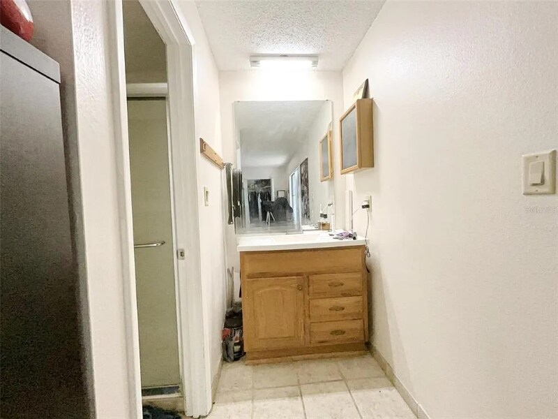 Building Photo - 2811 SW Archer Rd