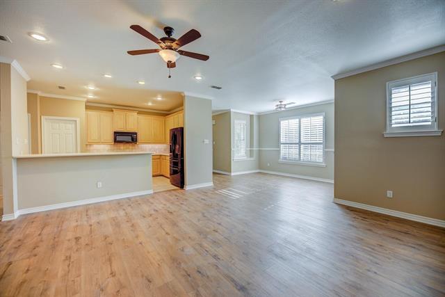 Building Photo - 5855 Pecan Chase