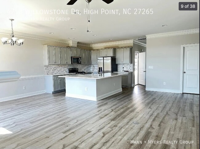 Building Photo - 4758 Willowstone Dr