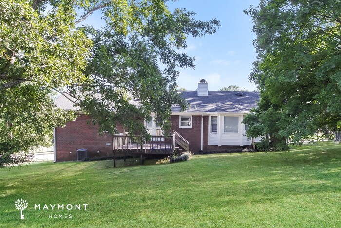 Building Photo - 111 Saralee Dr