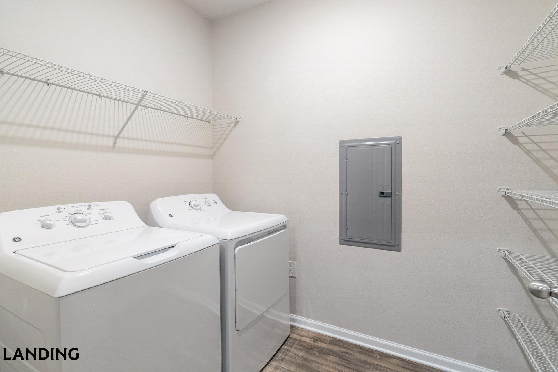 Building Photo - 655 W Mallard Creek Church Rd