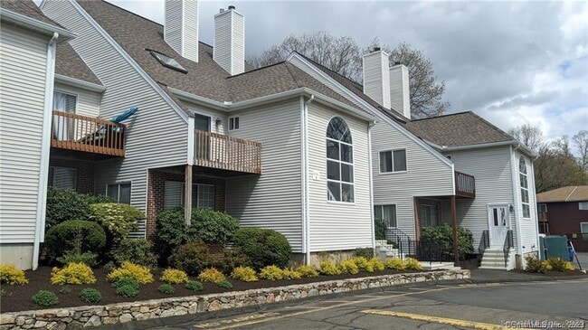 Primary Photo - 3200 Madison Ave