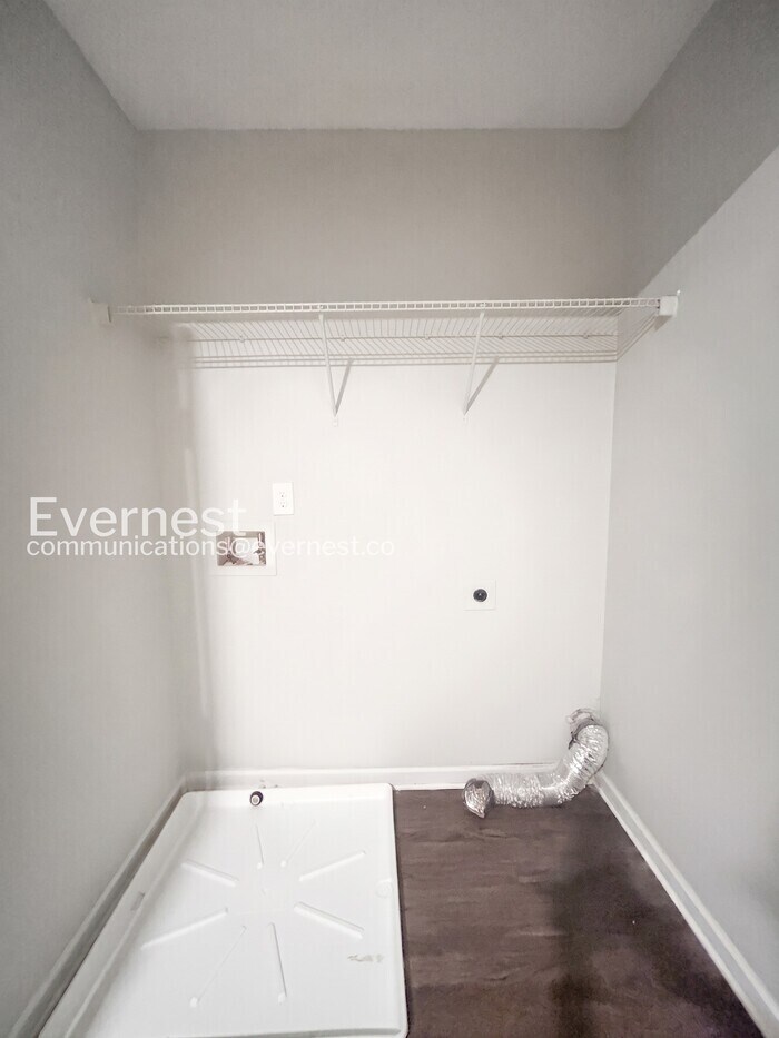 Building Photo - 5298 Hanover St