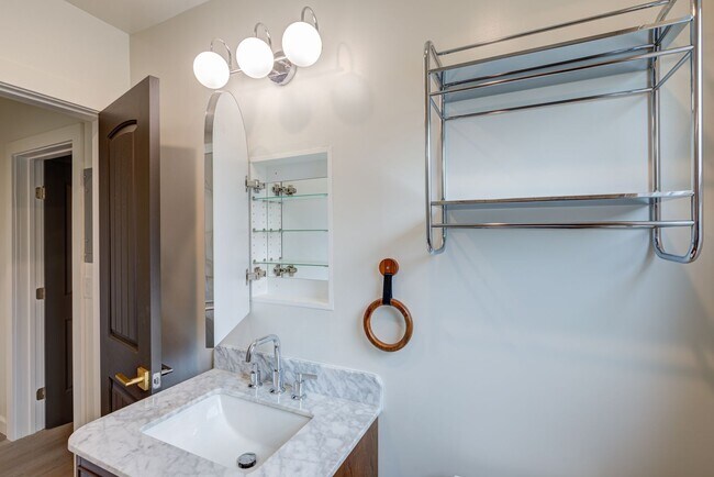 Building Photo - Riverside Residences