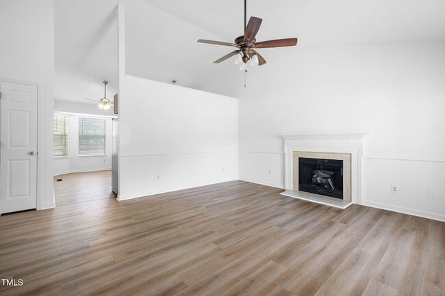 Building Photo - 409 Vista Springs Cir