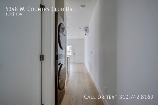 Building Photo - 4348 Country Club Dr