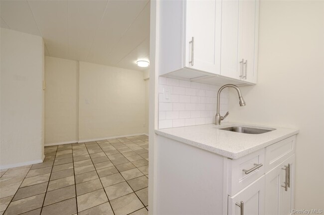 Building Photo - 3 Duryea Pl