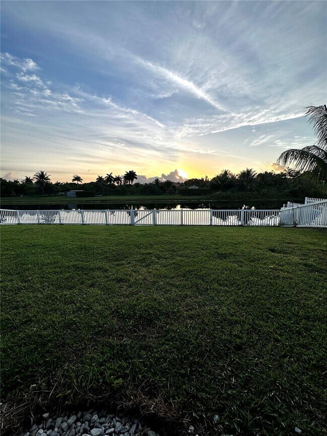 Building Photo - 3501 SW 142nd Ave