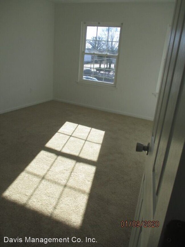 Building Photo - 2 br, 1 bath House - 304 B Maple Avenue