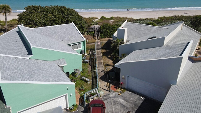 Building Photo - 959 N Hwy A1A