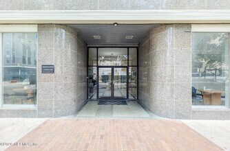 Building Photo - 311 W Ashley St