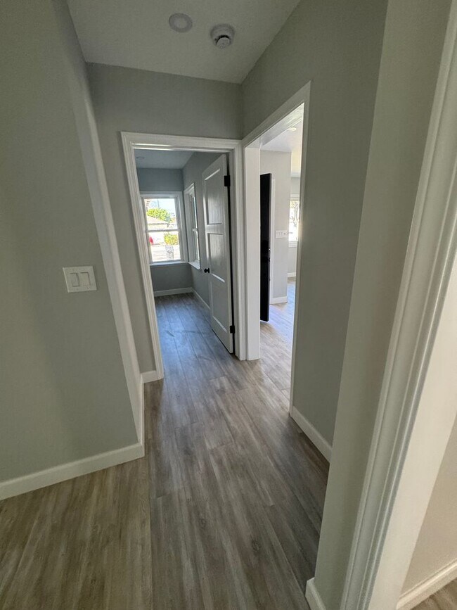 Building Photo - CULVER CITY STUNNING REMODEL 3 BDRM 1 BA. HOUSE FOR LEASE!