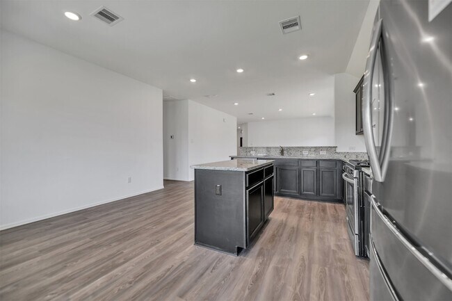 Building Photo - 7303 Keechi Pl