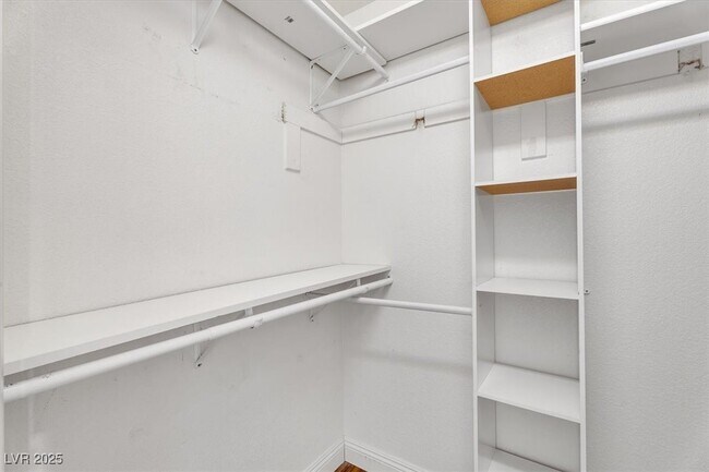 Building Photo - 8200 Cimarron Ridge Dr