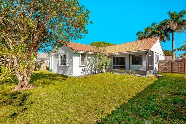 Building Photo - 15510 Gauntlet Hall Manor