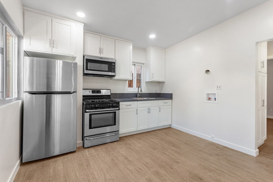 Building Photo - 16511 23rd St