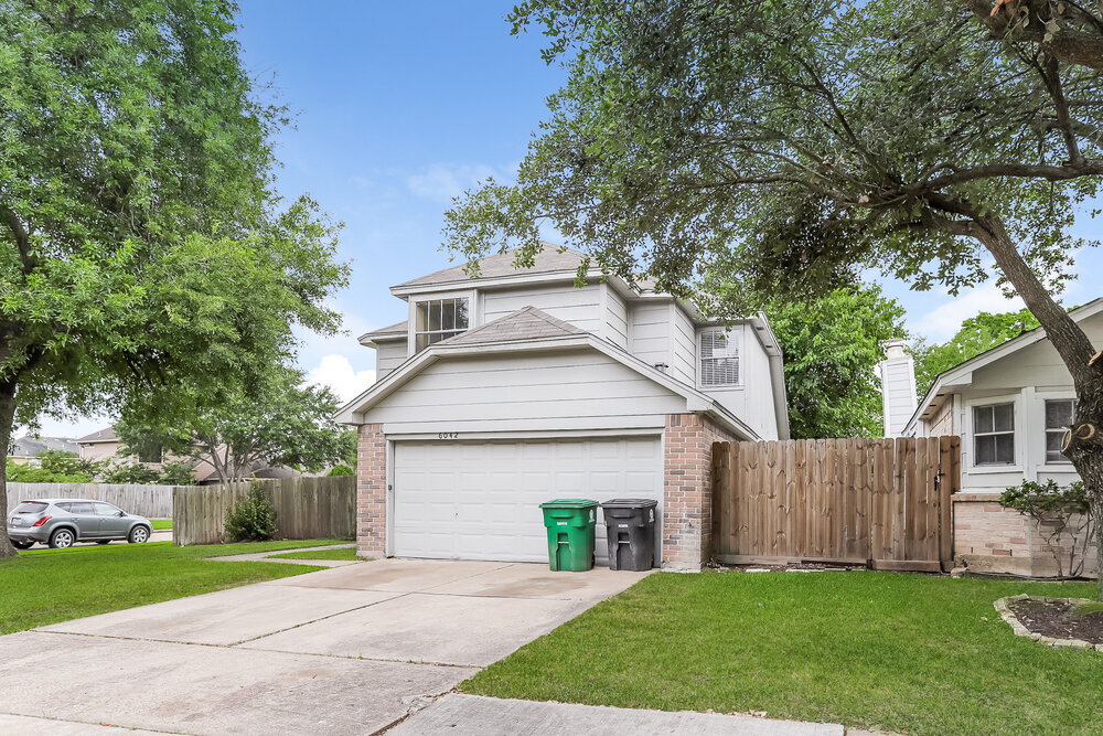 Building Photo - 6042 Beaconridge Dr