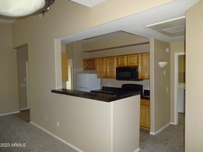 Building Photo - 2929 W Yorkshire Dr