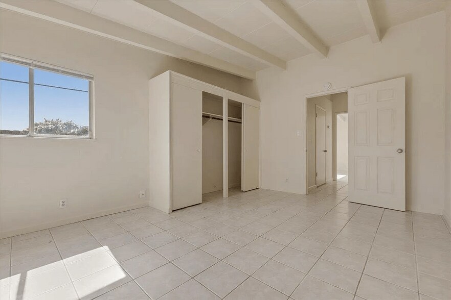 Building Photo - 1448 Modoc Ave