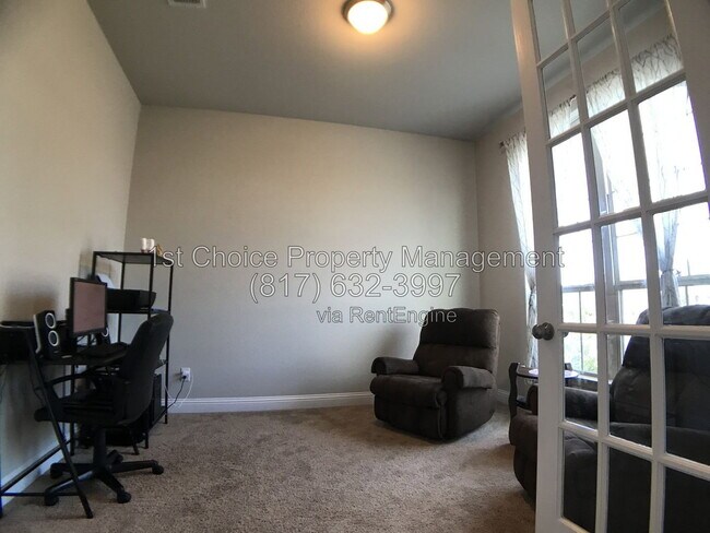 Building Photo - 5913 Richmond Dr