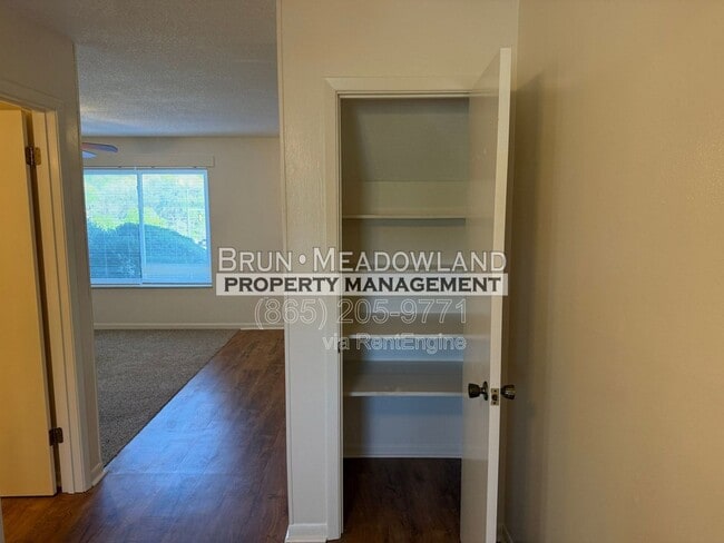 Building Photo - 3607 Lark Cir