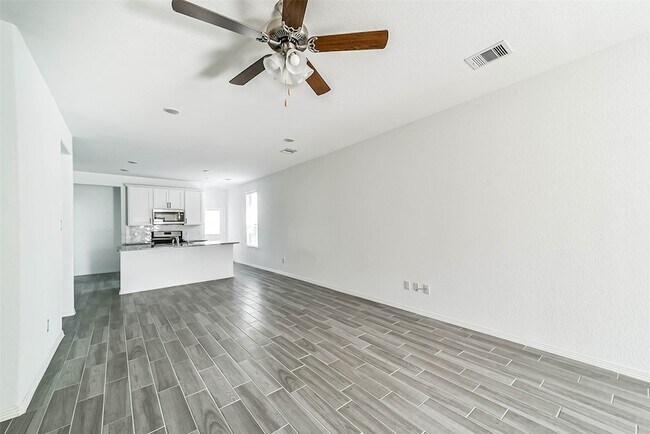 Building Photo - 5626 Tabula Rasa Dr