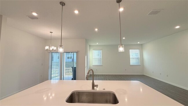 Building Photo - 1315 Normandy Dr