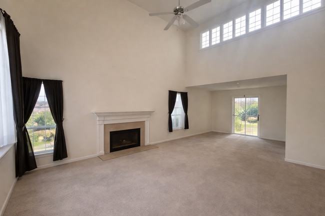 Building Photo - 37 3rd St