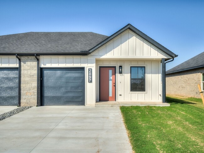 Building Photo - Glenhaven Townhomes