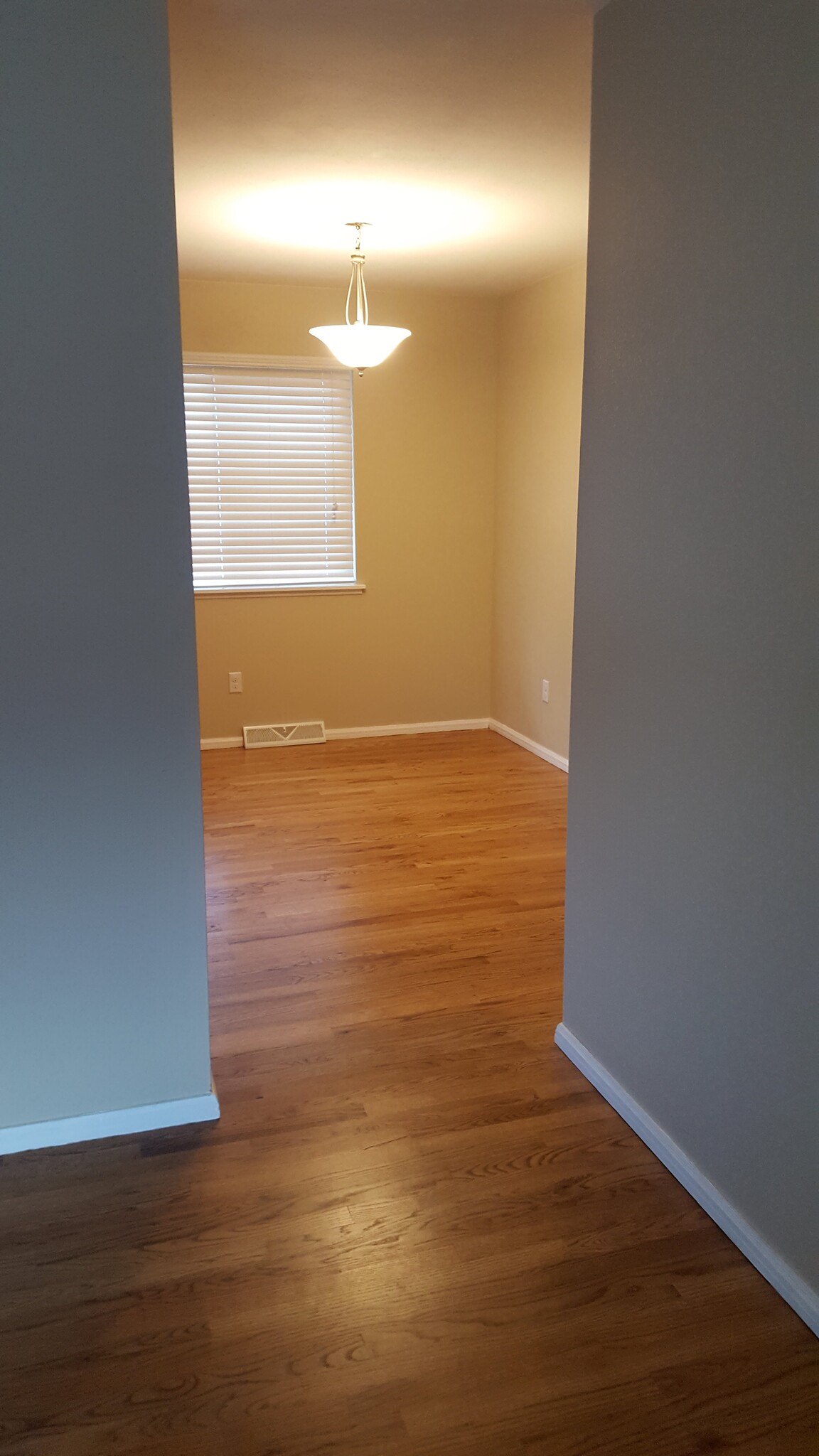 Dinning room - 1909 Collier Ave