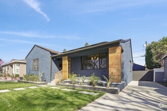 Building Photo - Long Beach Single-Family Home