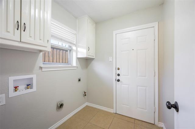 Building Photo - 1109 Edgewood Dr