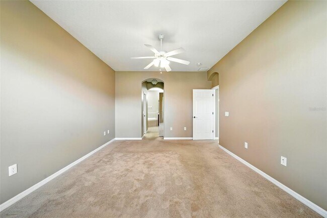 Building Photo - 36815 Queen Bee Ln