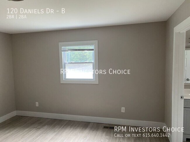 Building Photo - Lovely, modern 2bd/2ba near to Downtown Fr...