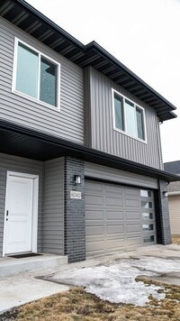 Building Photo - 6040 Kodiak Ln