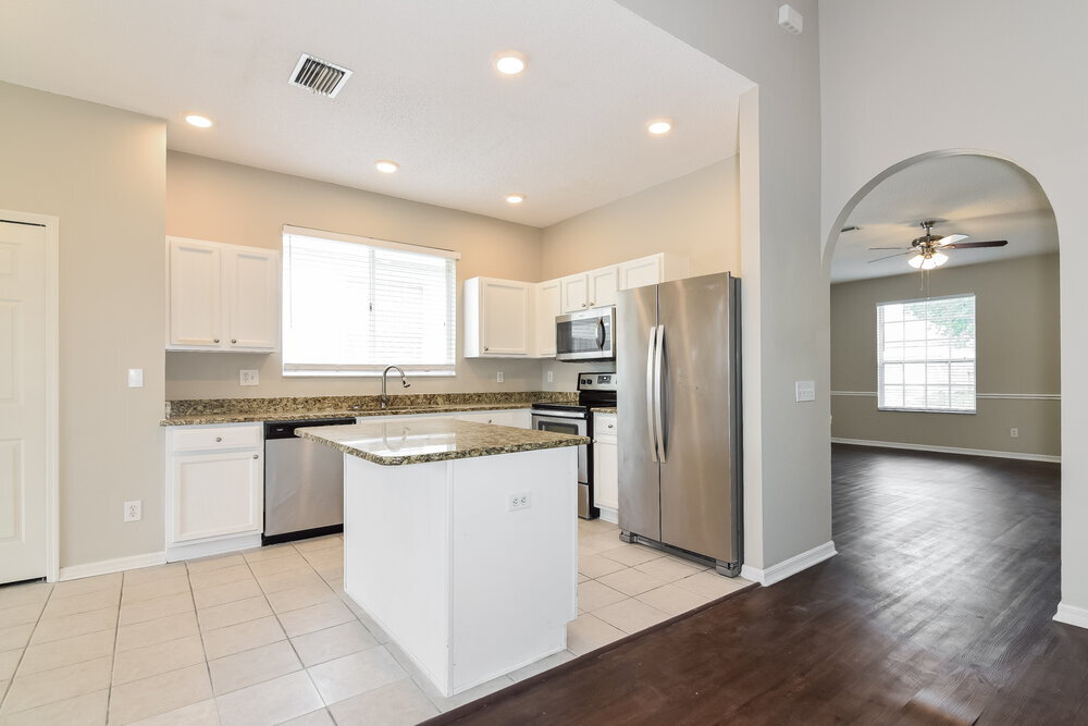 Building Photo - 18217 Brookpark Dr