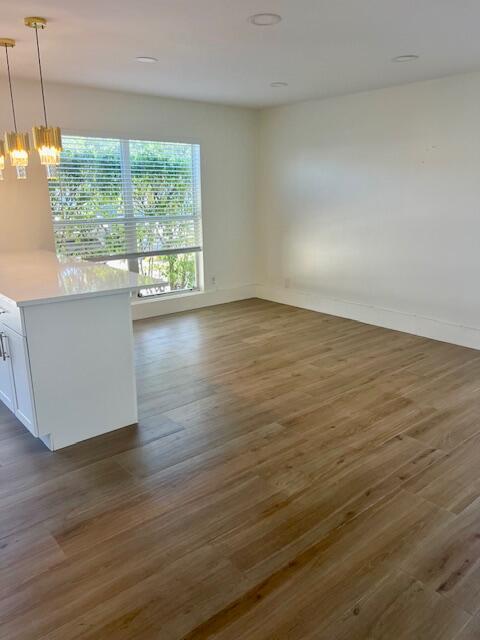 Building Photo - 727 Hummingbird Way