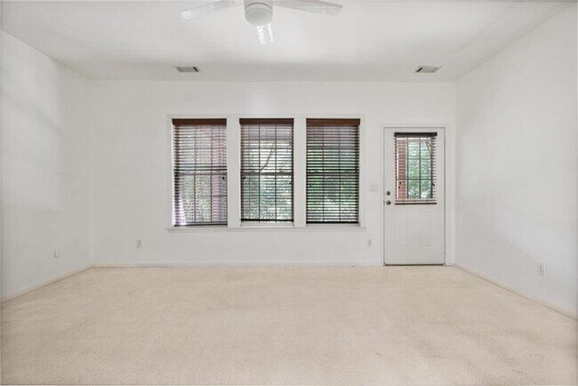 Building Photo - 2024 Wrights Mill Cir NE
