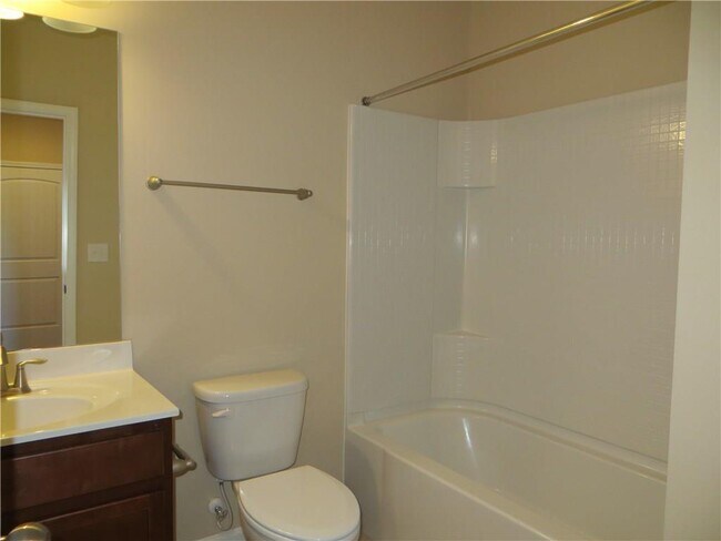 Building Photo - 3393 Twinrose Pl