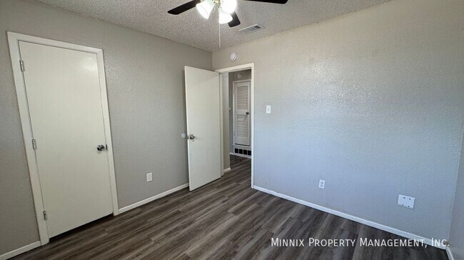 Building Photo - 2302 40th St