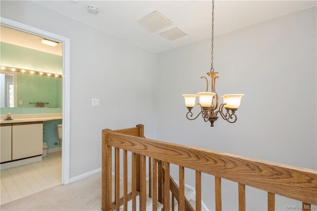 Building Photo - 29 Krystal Dr